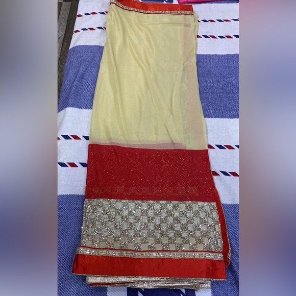 Pure goergett saree - Picture 3 of 5